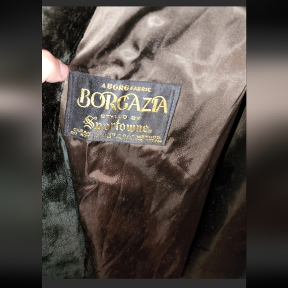 Bergdorf Goodman Fur Coat - Picture 3 of 6